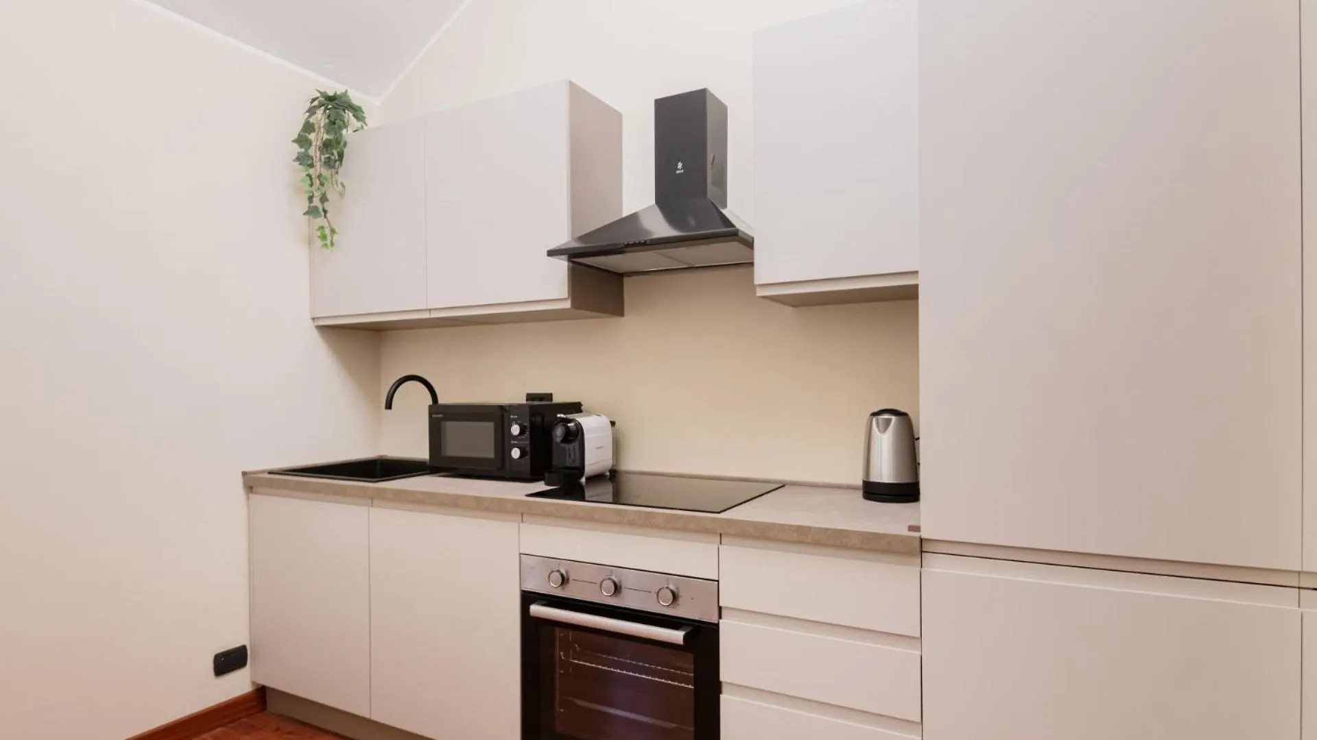 Easylife - Oasi Di Stile In Sant'Ambrogio Apartment Milan 0*,  Italy